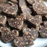 Rich, handmade vegan fudge with a nutty texture, perfect for pet lovers and treat enthusiasts. Made with natural ingredients, these heart-shaped sweets are ideal for sharing or gifting.